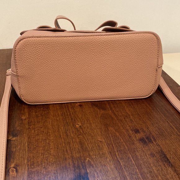 NWT Crossi blush pleather bow front top handle with shoulder strap bag purse - Picture 5 of 5